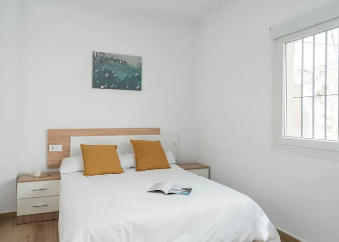 Bonita Casa A 100 Metros De La Playa Fuengirola